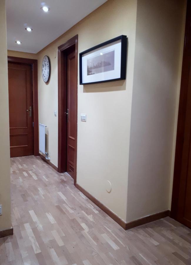 Castelao Apartment Oviedo Exterior photo